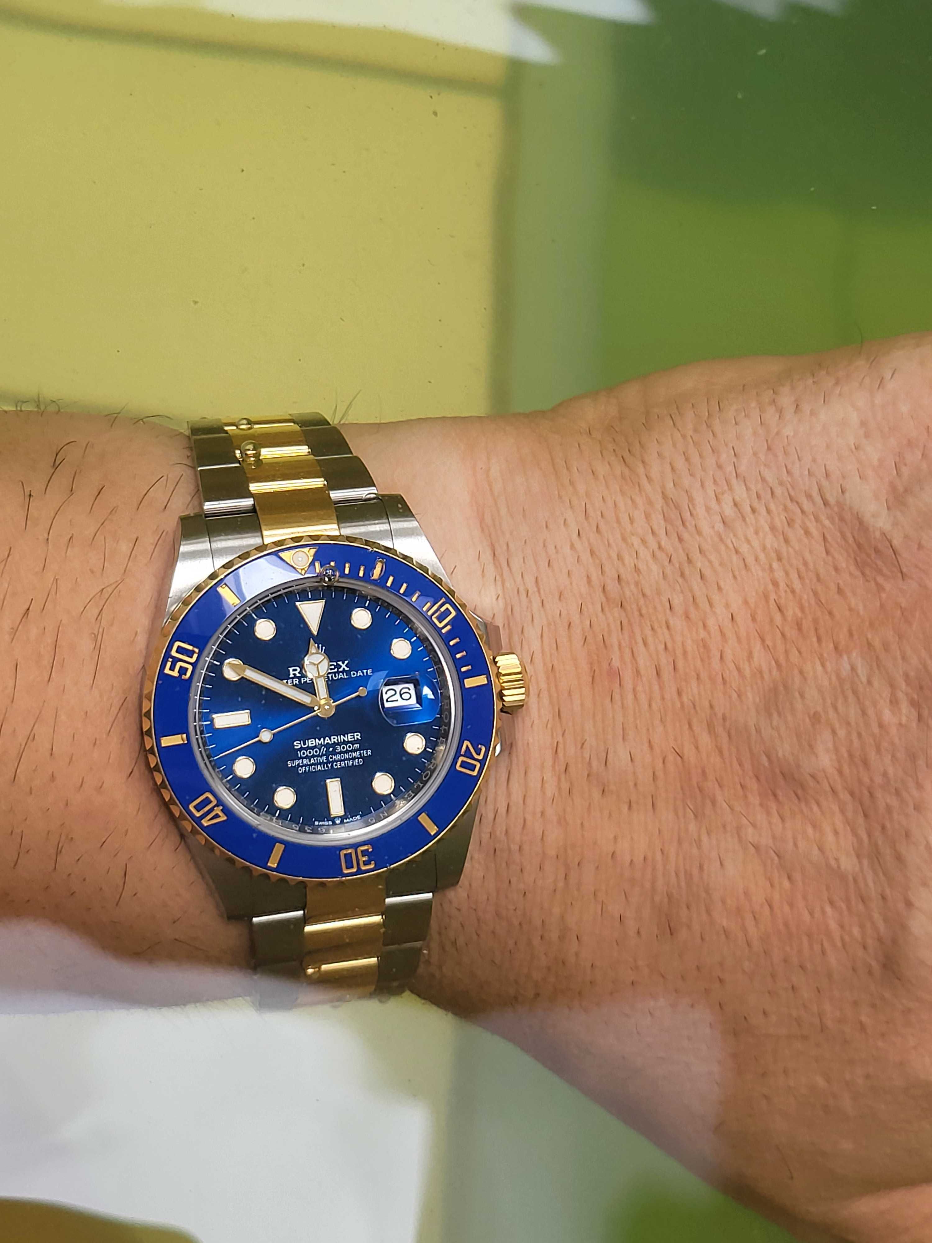 Ceas de lux Rolex Submariner Date - blue dial 41mm aur / otel + cutie