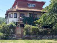 Casa în comuna Dobra