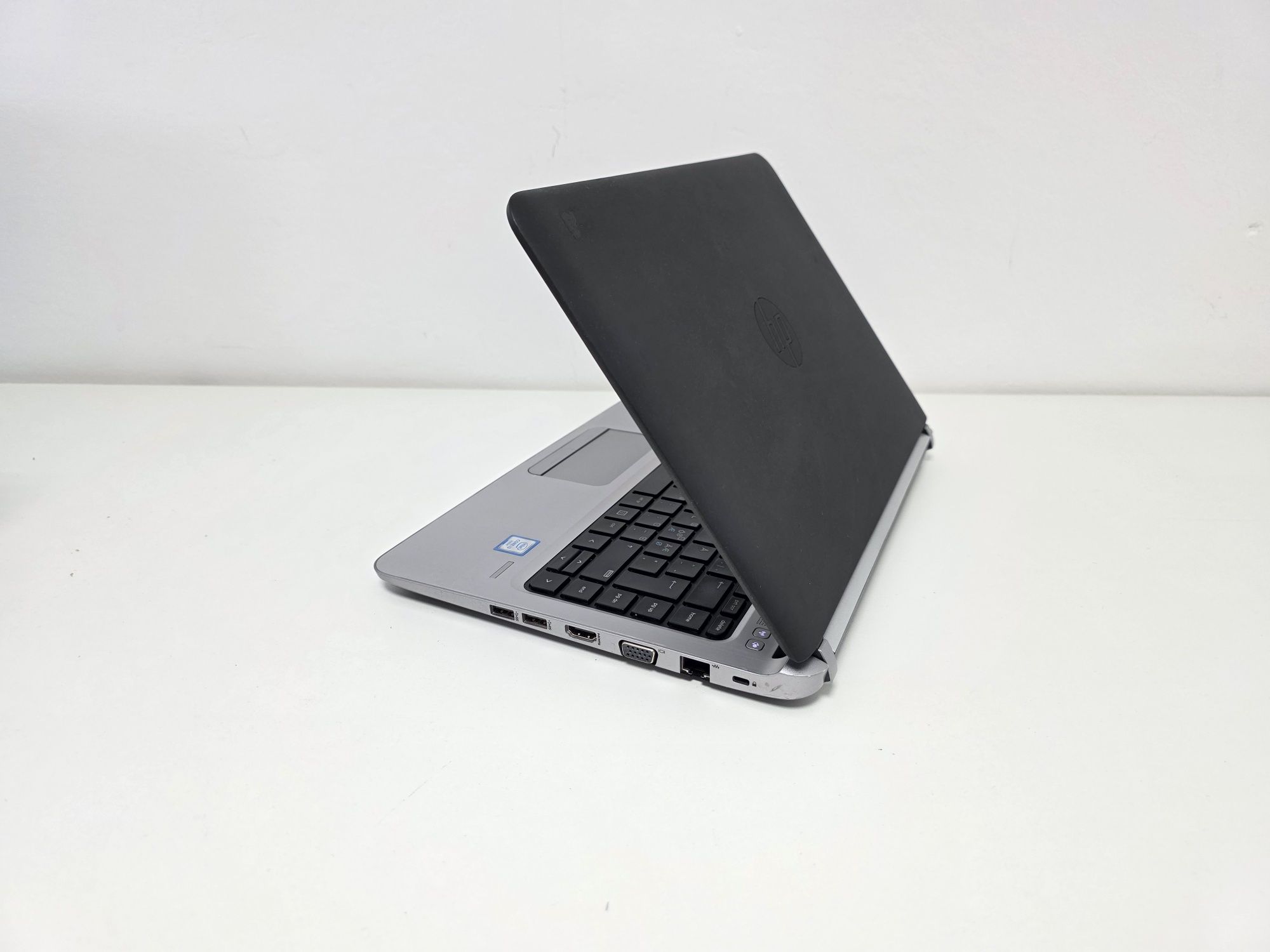 Laptop HP metalic i3 16gb SSD Ultrabook Slim .Garantie 1 an
