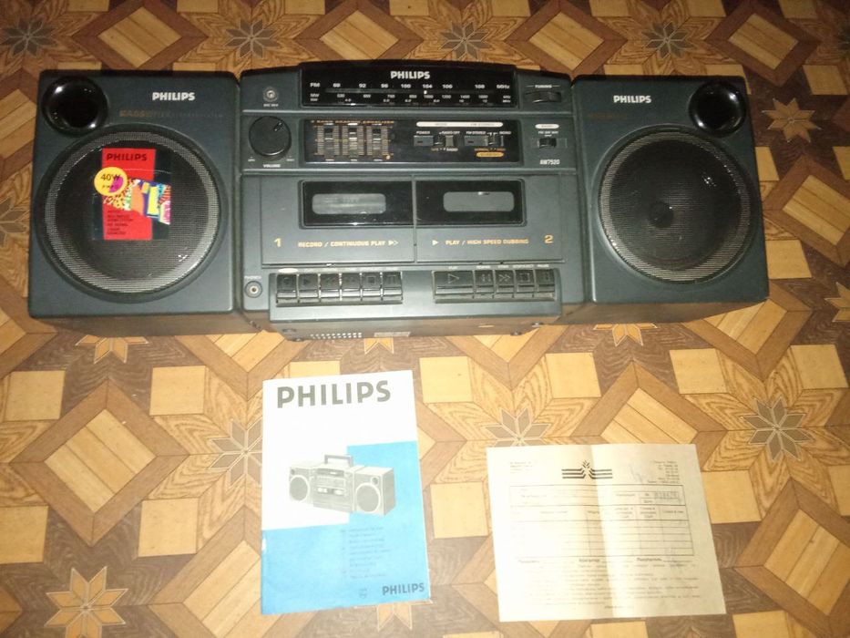 Магнитофон Phillips радио бумбокс