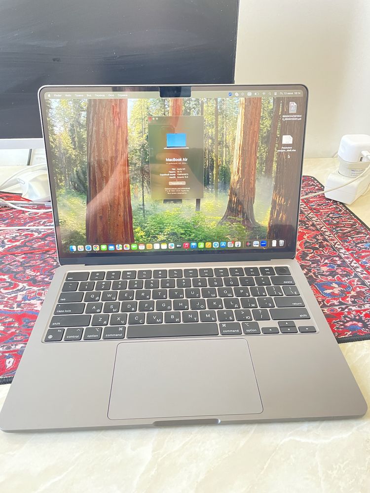 MacBook M3 Air 256 GB, 16 RAM