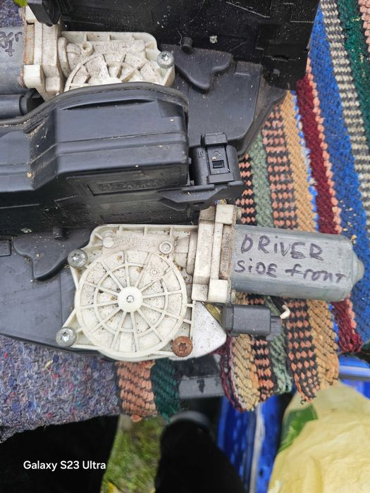 Продавам части за БМВ Е65/66