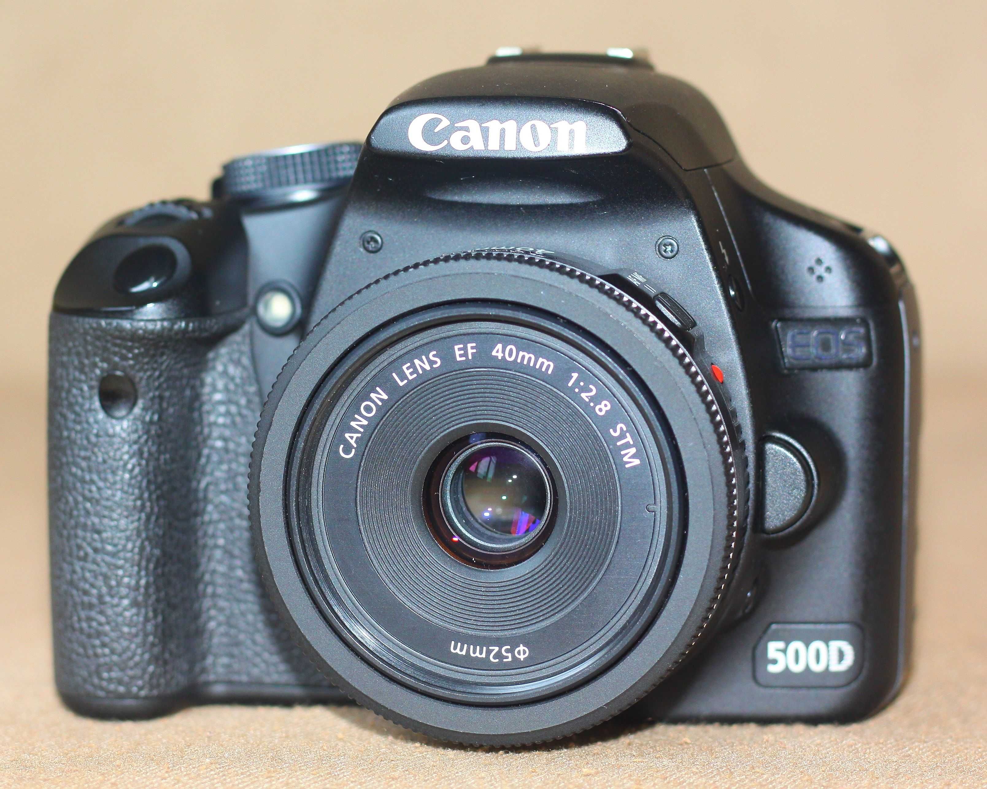 Продаётся фотоаппарат Canon 500D с объективом Canon EF 40mm f/2.8 STM