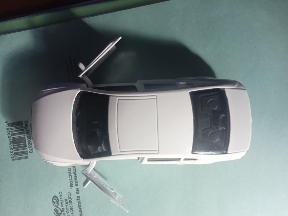 Машинка-моделька Wolts Vagen Passat