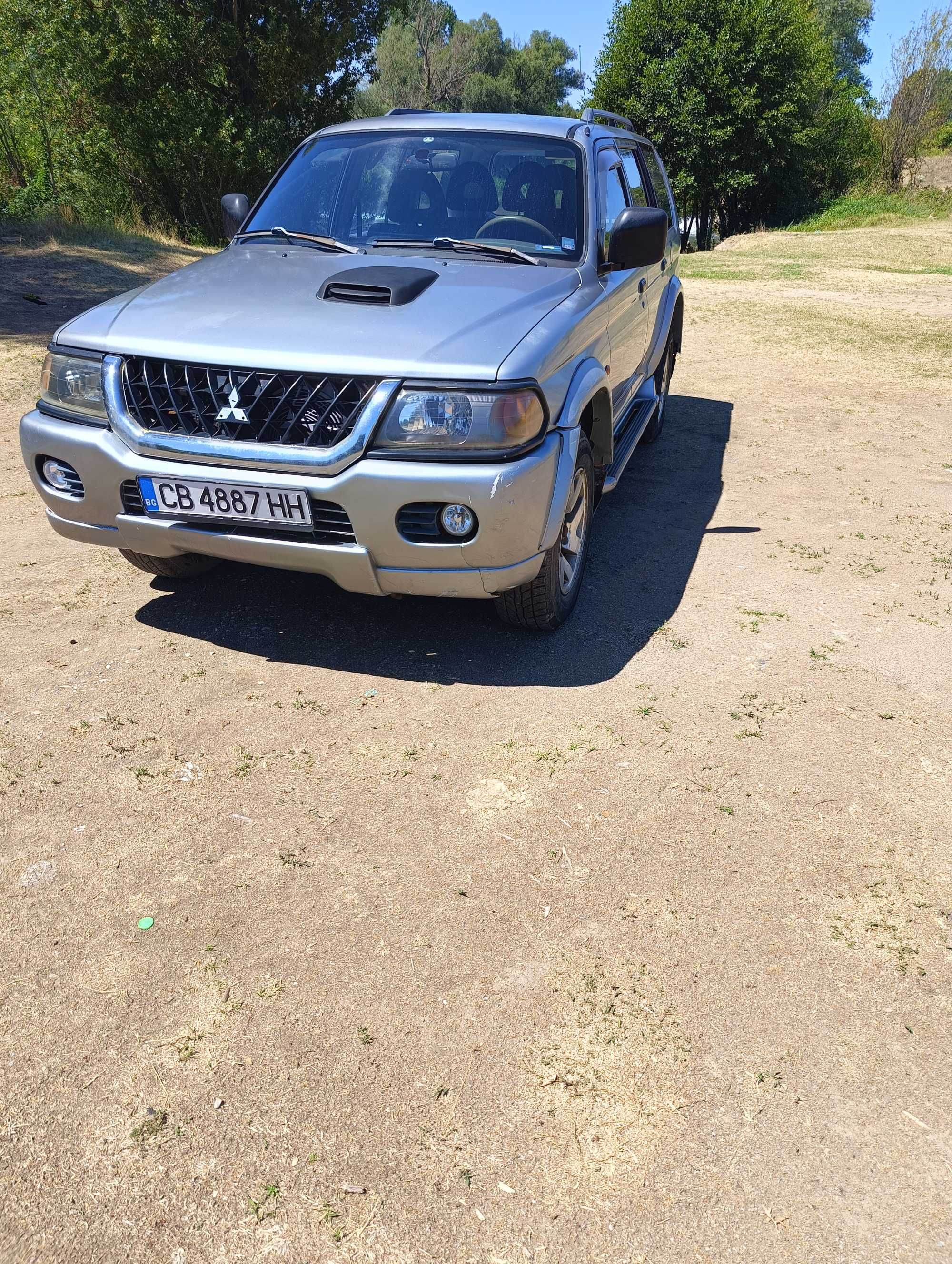 Джип Mitsubishi Pajero sport