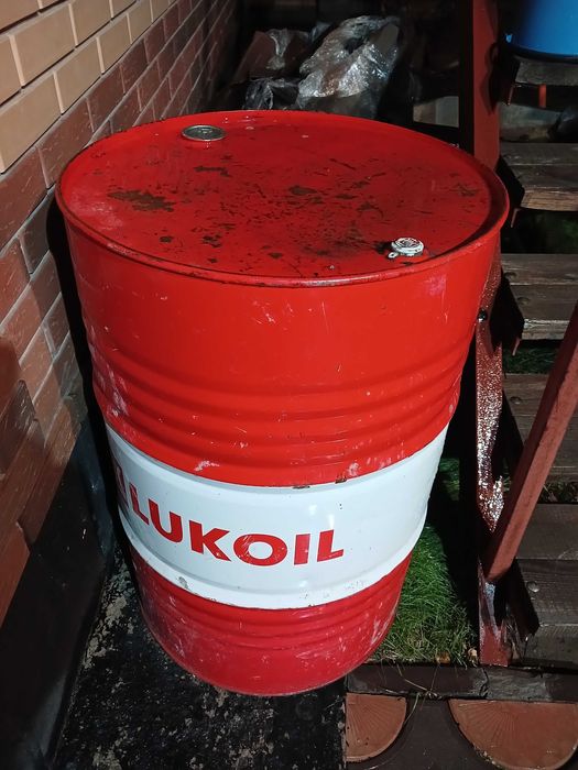 Продам бочку 200 литровую.