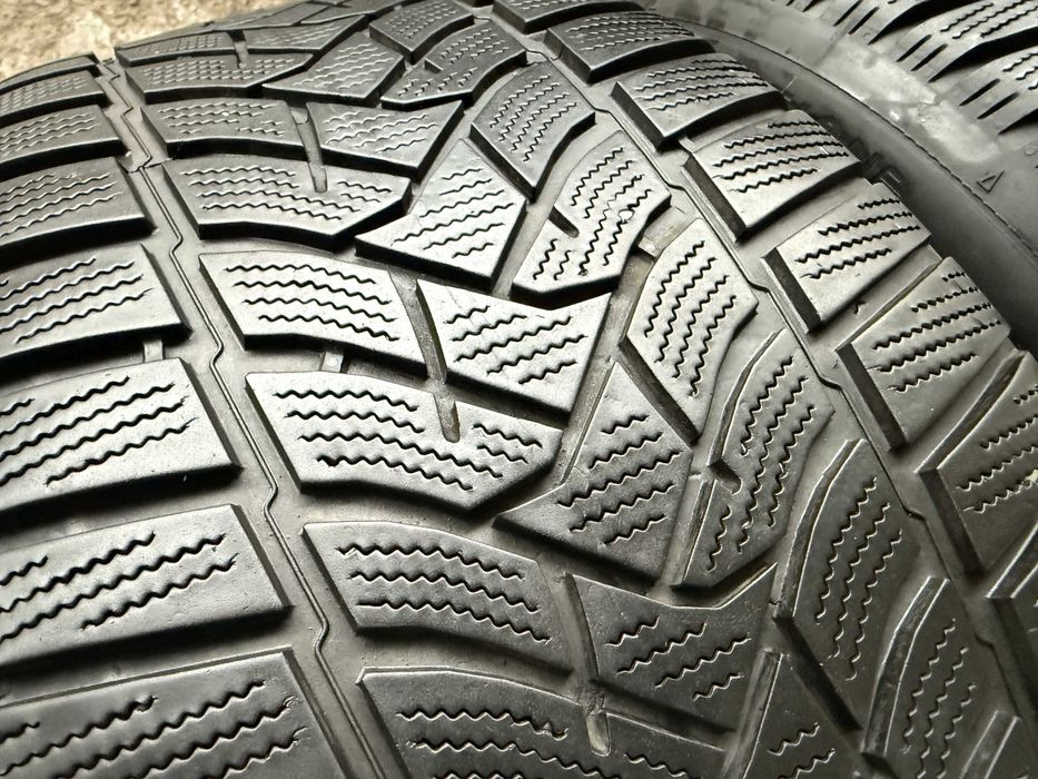 2x Anvelope iarna 255/45 r19 - Dunlop Winter Sport 5