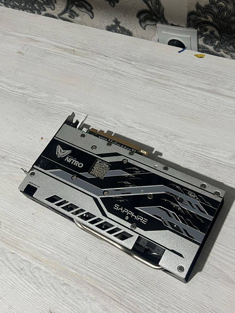 Sapphire Nitro+ RX580 8Gb 2304Sp