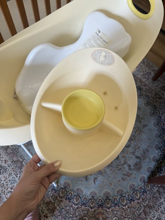 Детская ванночка с подставкой Mothercare