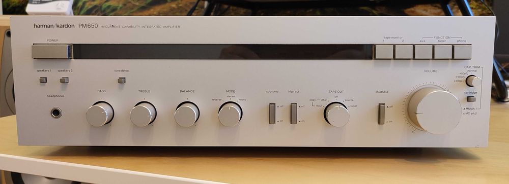 Стерео усилвател Harman Kardon PM 650