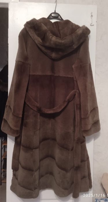 Шуба    женская.