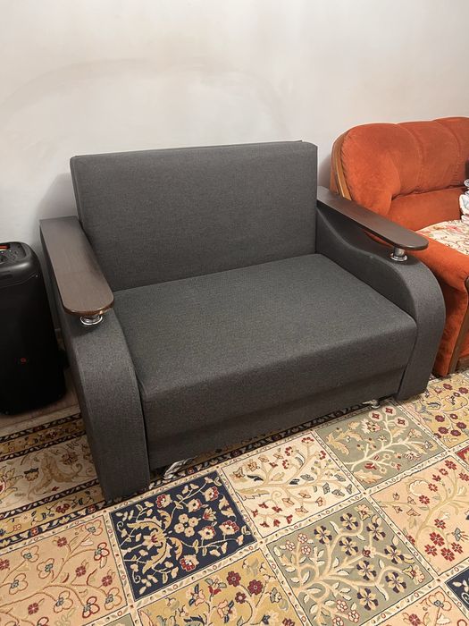 Раздвежной диван