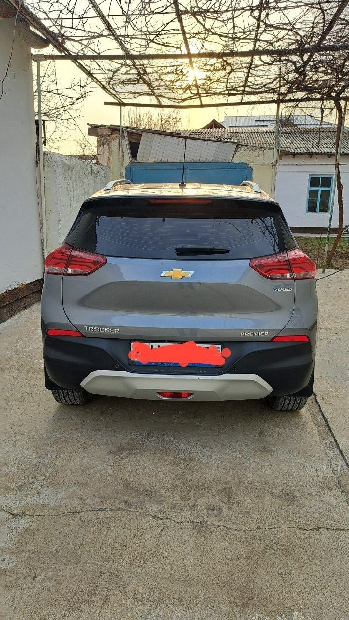 Tracker 2 Premier