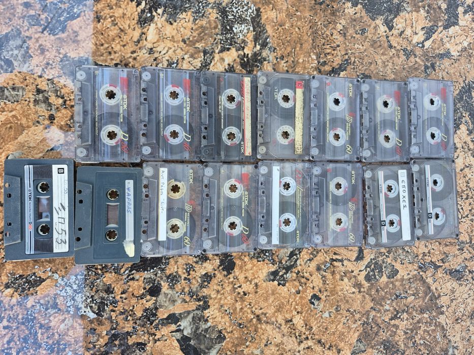 Vând 15 casete audio originale TDK cu muzica Grecesca de 33-45-60 min.