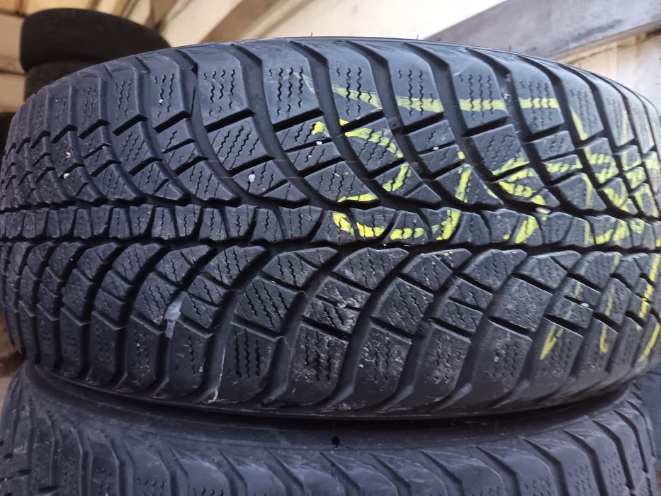 Anvelope MS iarna 215 55 17 kumho 2019 8mm
