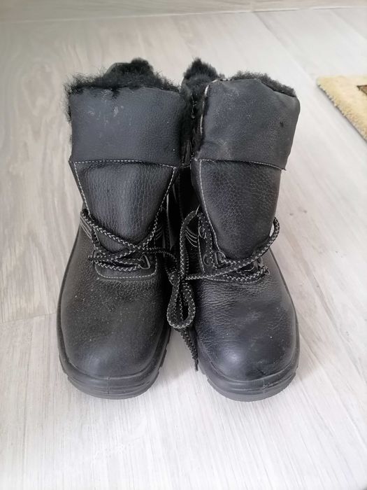 Продам обувь, рабочие сапоги