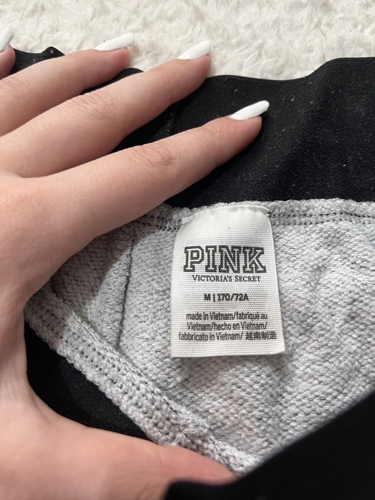 Pantaloni scurti Victoria’s Secret pink marimea M