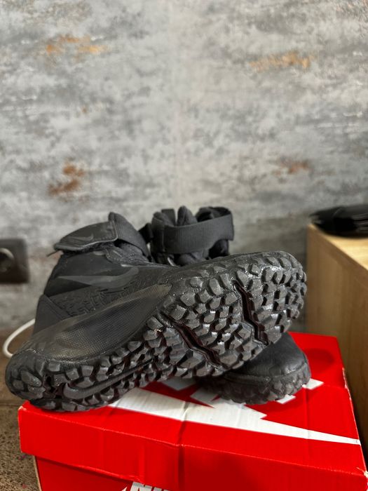 Nike Hikeda боти