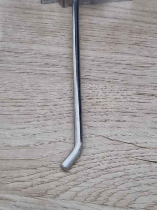 Крючки металлические