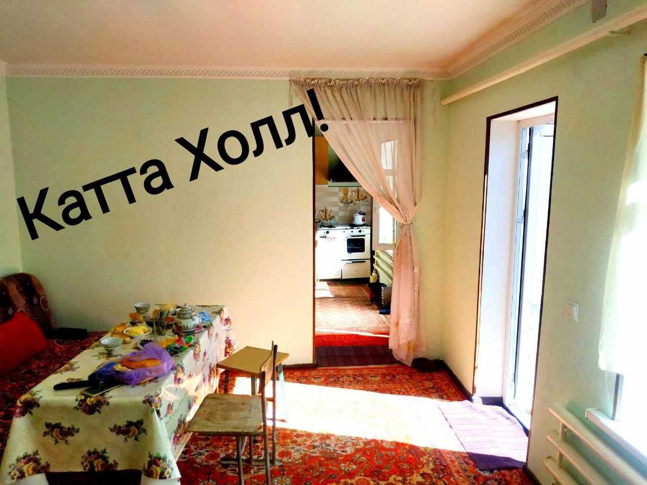 Тайер Ховли Уй  сотилади 7 хона 8 сотик Кибрай  центр 4 км Кипчок мфй