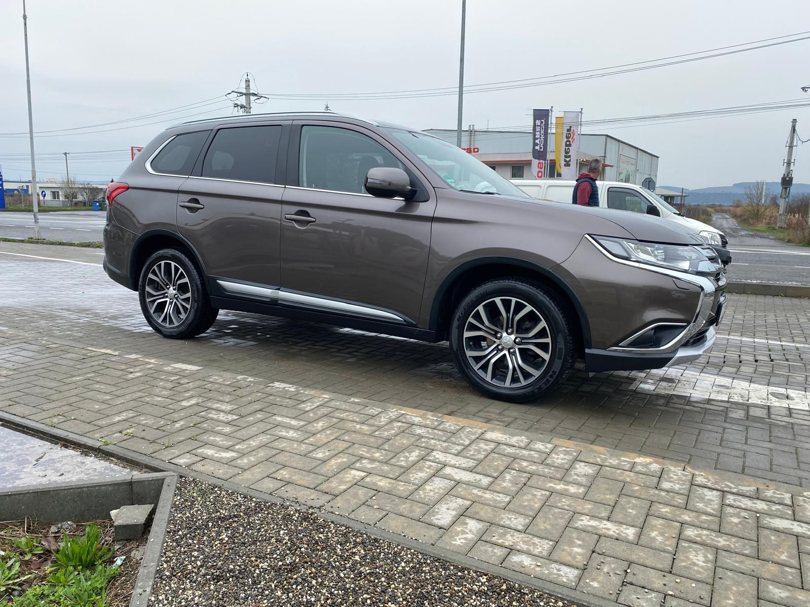 Mitsubishi Outlander 2.2 Diesel 4x4 2017 Automat