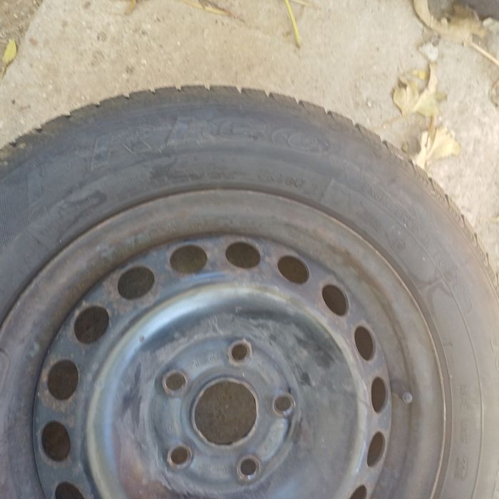 Cauciucuri de iarna 195/65/15