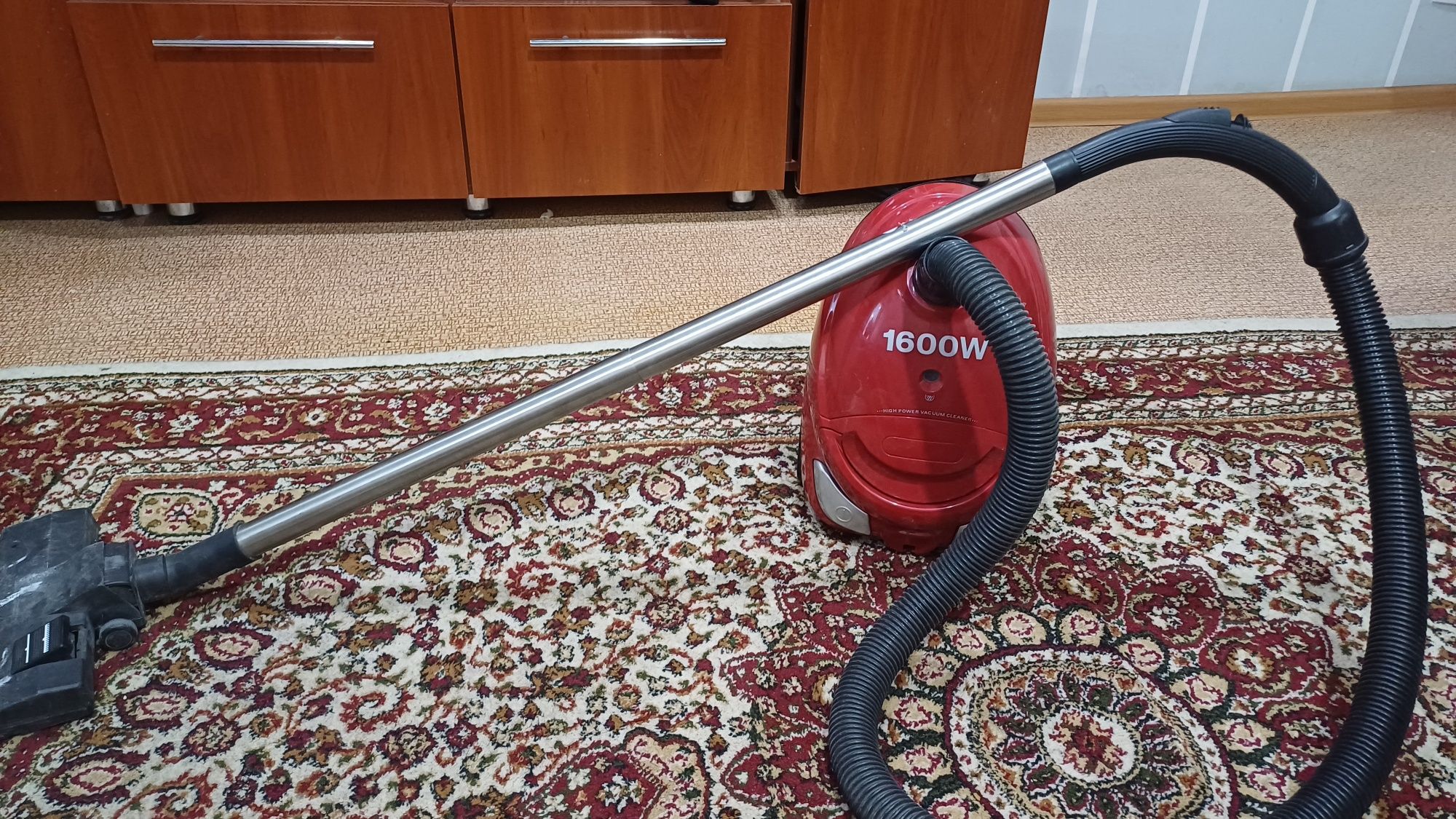 продам бу пылесос