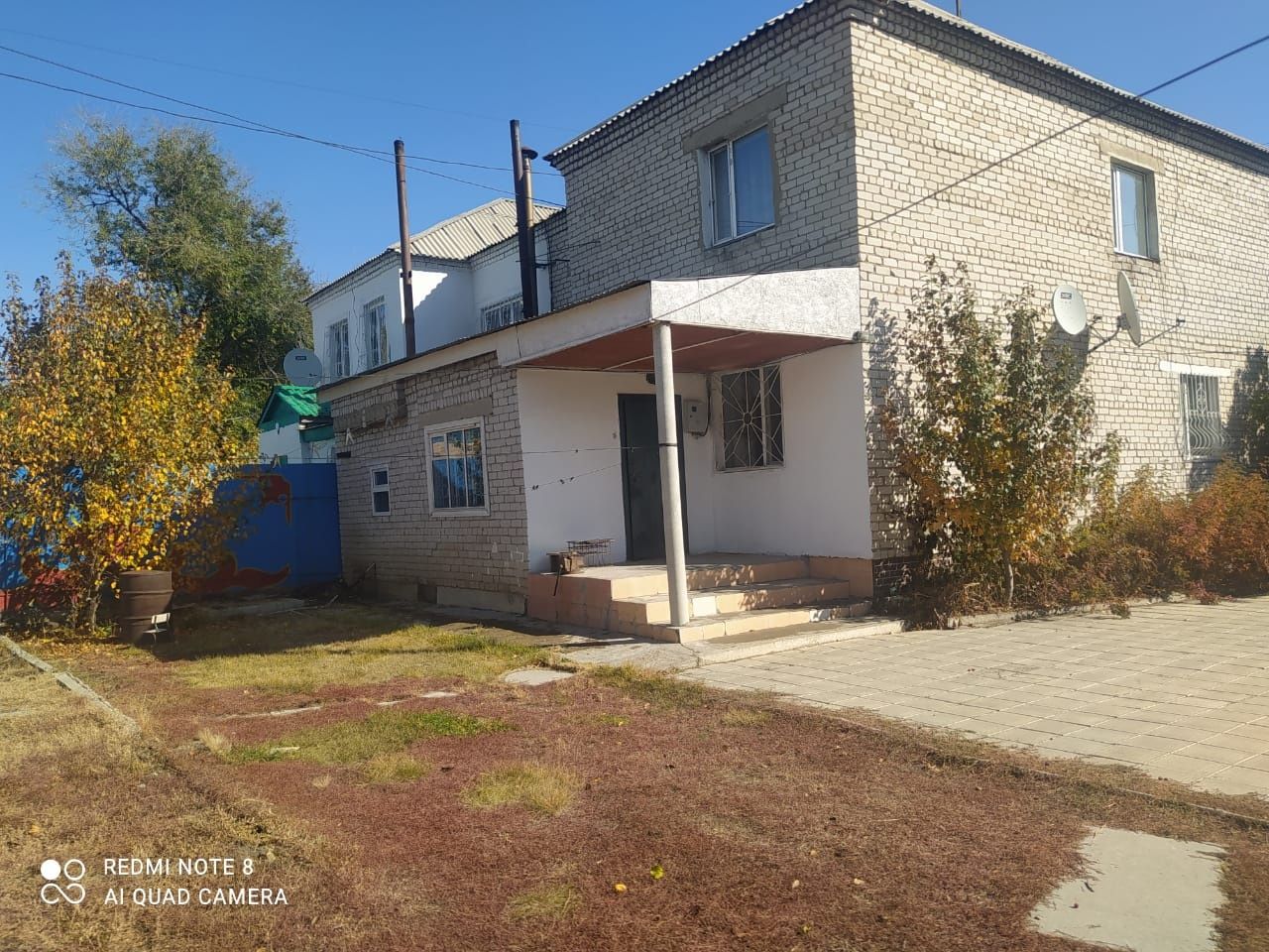 Кирпичный дом, 6 комнат, 2 уровня. Торг.