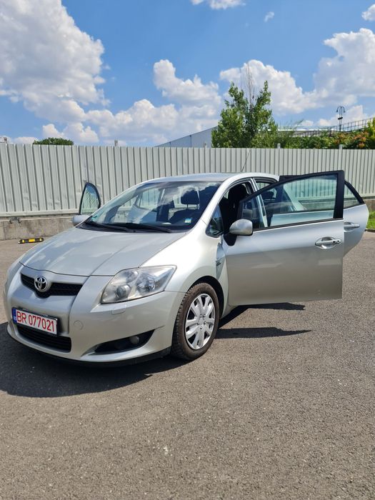 Toyota Auris adusă recent în țară