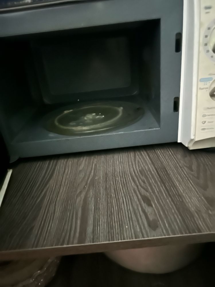 Продам микроволновую печь