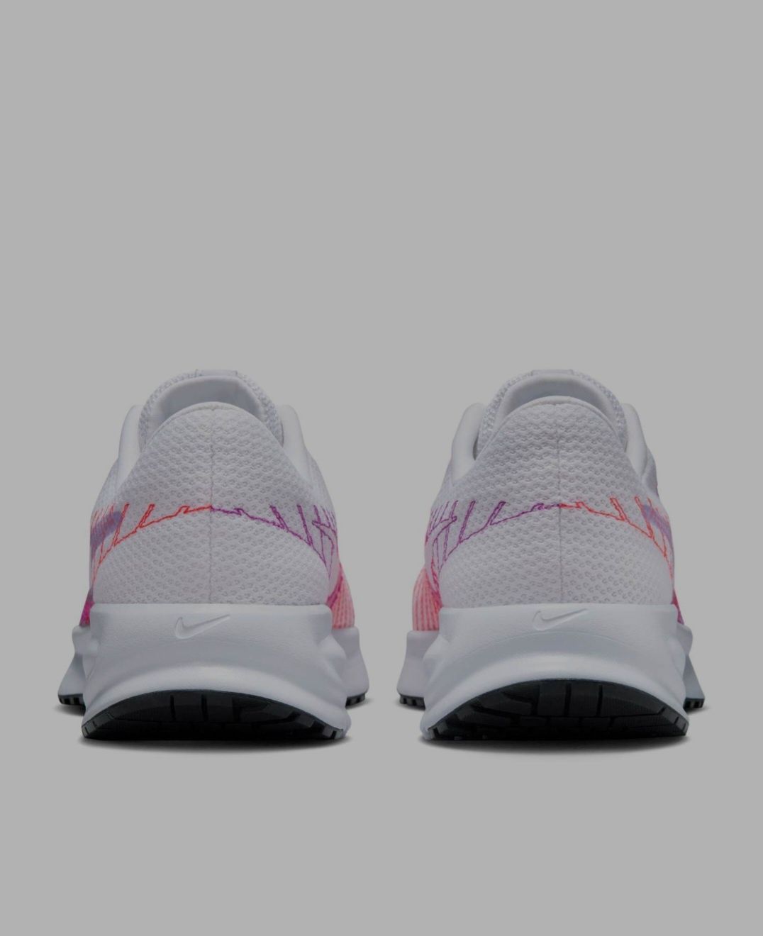 Nike обувки W RUN DEFY
