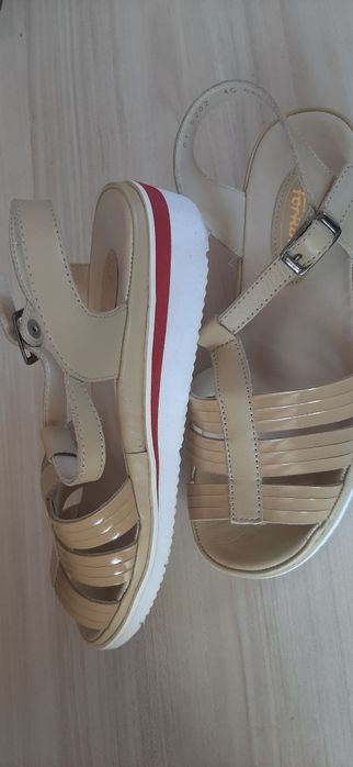 Нови сандали 36 номер
