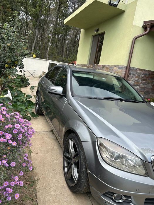 Vând Mercedes C class w204