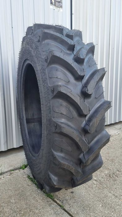 340/85 R28 anvelope RADIALE noi cauciucuri cu garantie 13.6-28