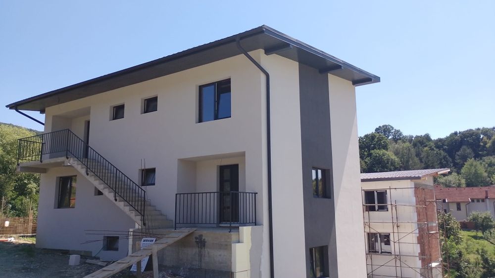 Proiect Nou 3 Vile cu 3 Apartamente