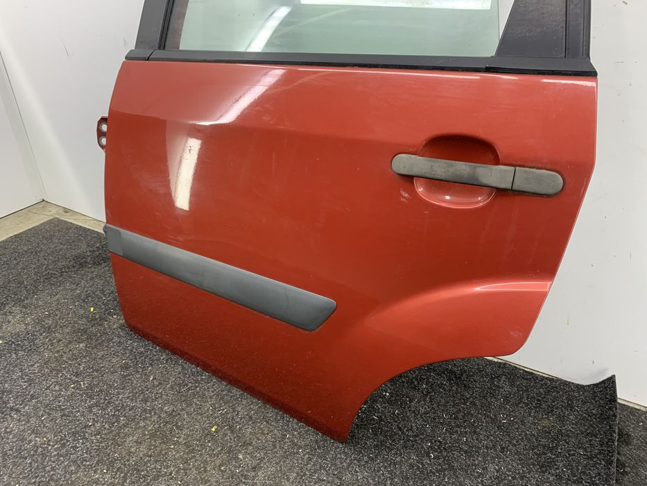 Dezmembrez Usa stanga spate de pe Ford FIESTA 2001-2008