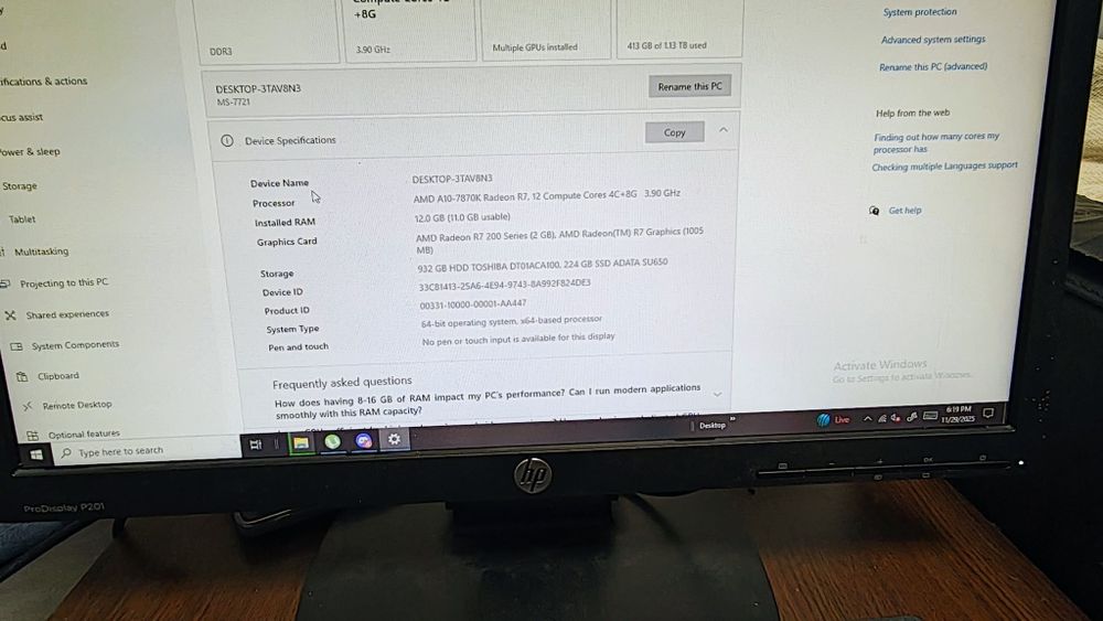 Vând calculator cu monitor