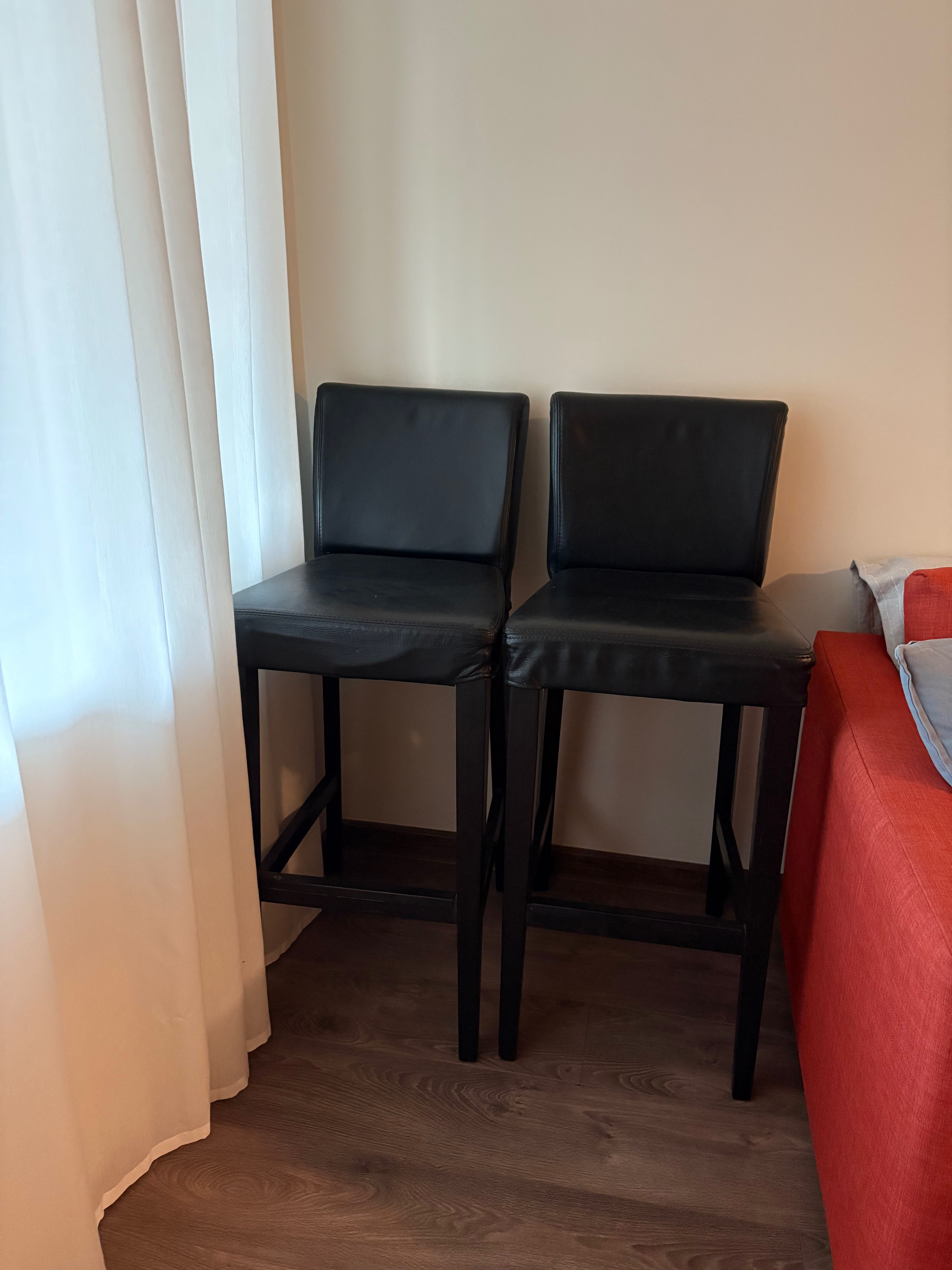Ikea BERGMUND 2бр бар стол  с облегалка, 75 см