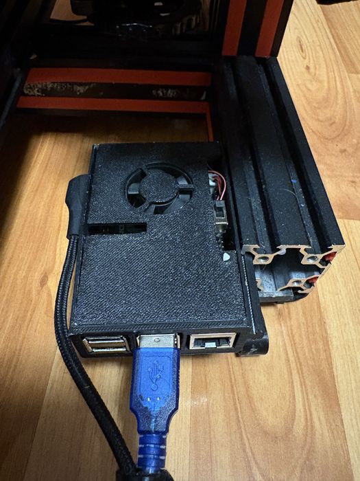 Imprimanta 3D Ender 3 Pro