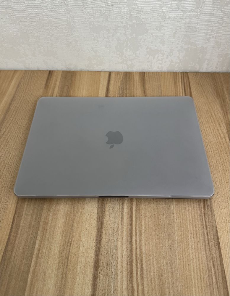 MacBook Pro M1 8/256Gb