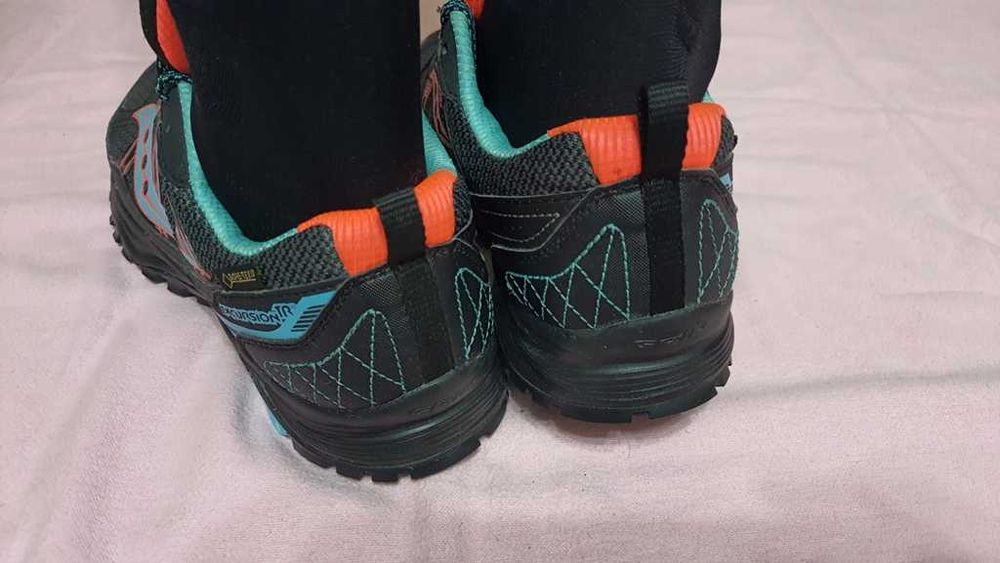 Adidasi alergare SAUCONY Excursion  TR10 Goretex marimea 40