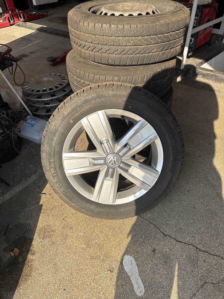 Roti vw t5  215/60/17C