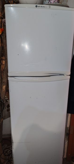 Продам холодильник рабочий. Б/у