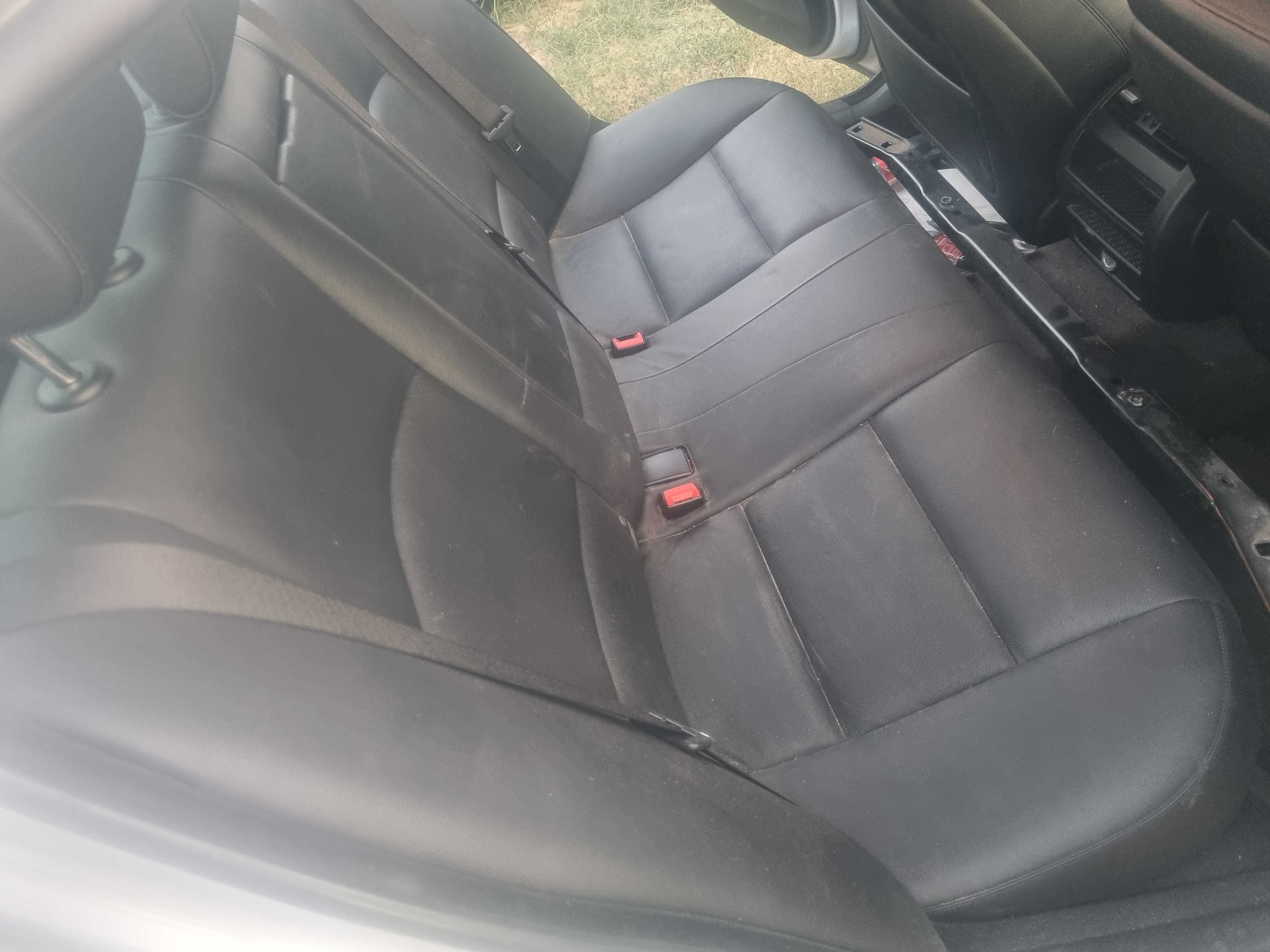 Dezmembrez bmw f10 3.0  258 cp  2013