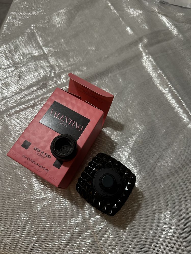 Парфюм Van Cleef Bois Dore, Valentino Donna Born in Roma