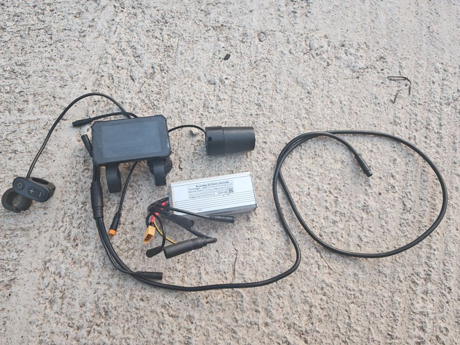 Контролер + Дисплей 48V комплект (X9/X9PRO) – Работещи – 50 лв

Цена: