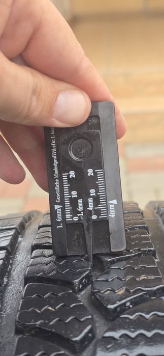 Set anvelope iarna 225 45 R17