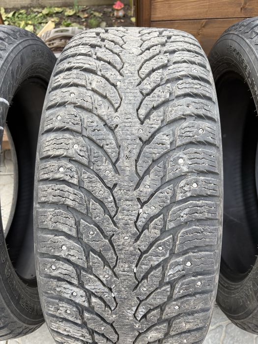 Зимние шины шипованные Nokian