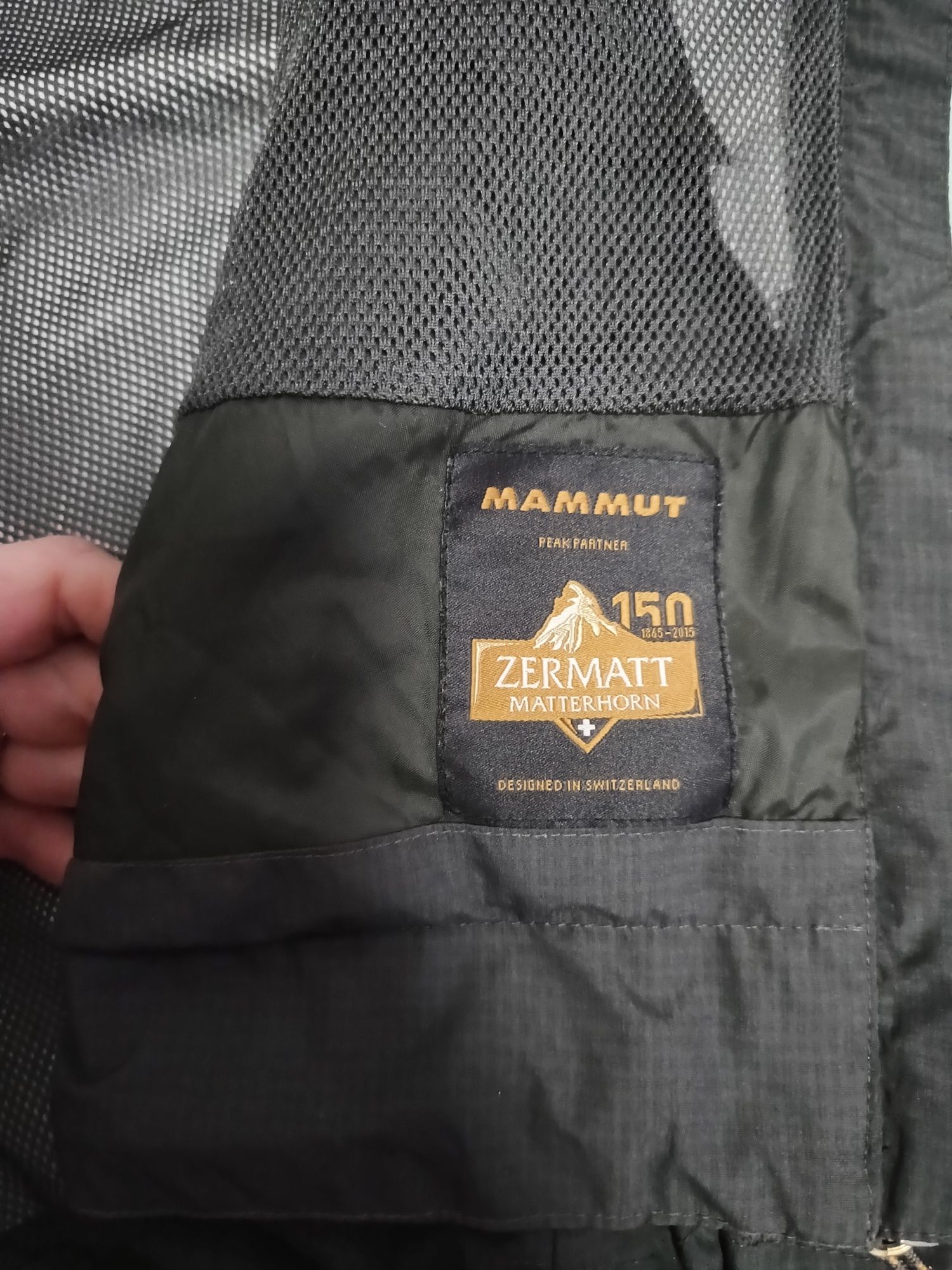 Geaca dama, Mammut