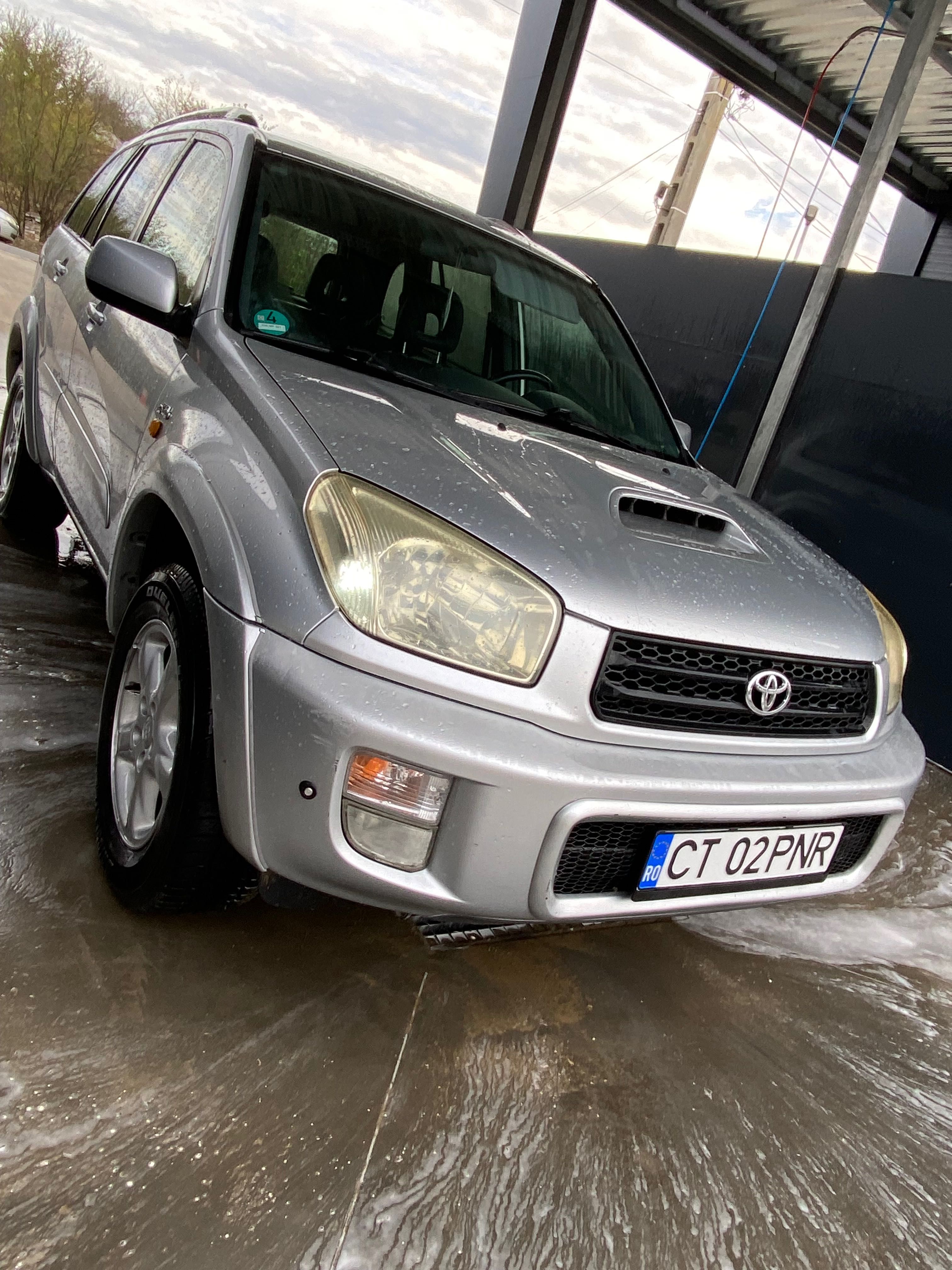 Vând toyota rav 4 2.0 diesel